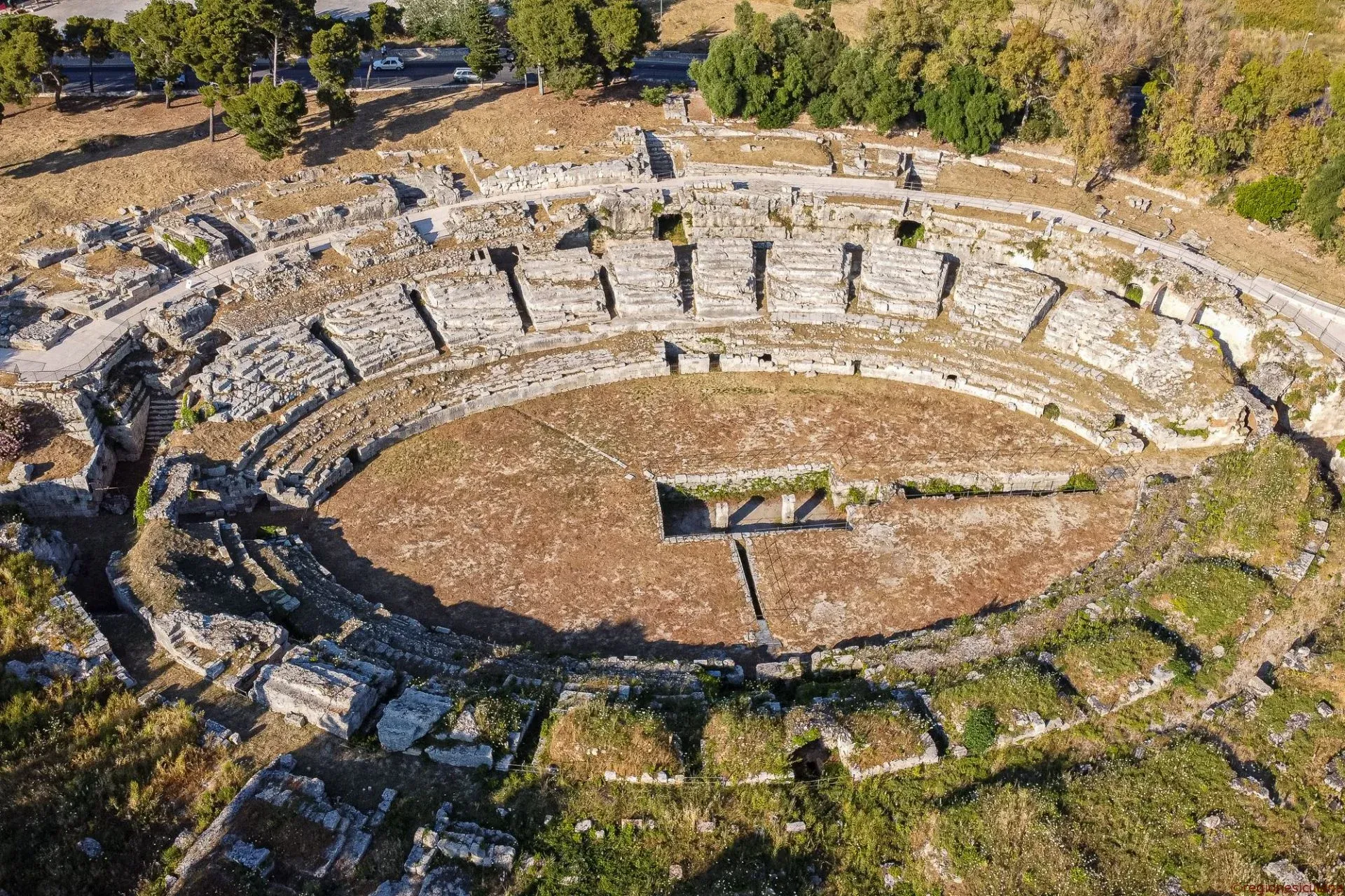 L'Anfiteatro Romano della Neapolis