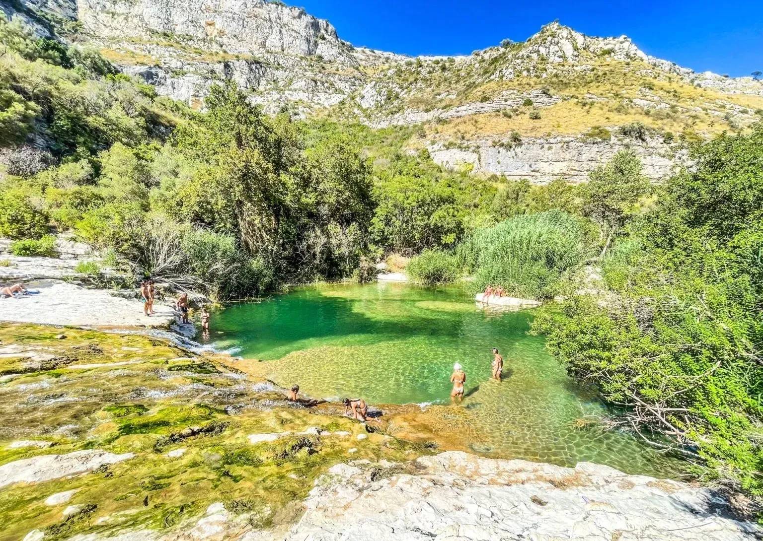 Laghetti di Cavagrande del Cassibile, canyon con acque cristalline