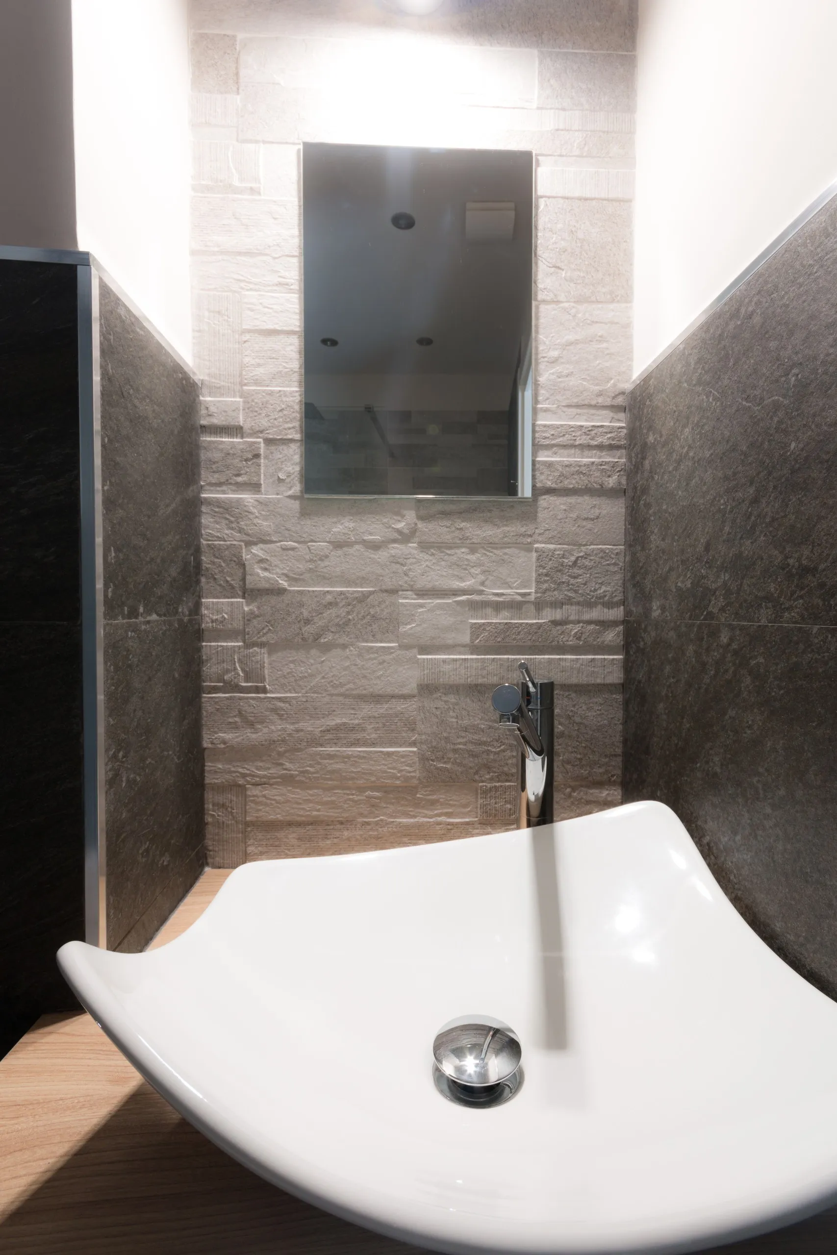 Camera Sunset, bagno